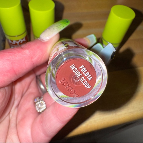 Nyx oil lip drip - bundle of 4 - Picture 7 of 9